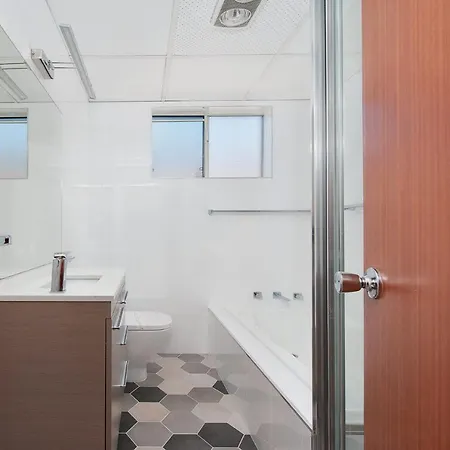 Kiah 10, 53 Victoria Parade - Stunning Views, Aircon And Close To The Marina Nelson Bay Exterior photo