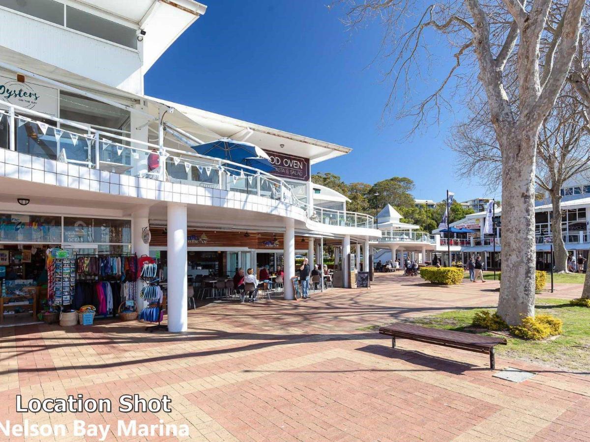 Kiah 10, 53 Victoria Parade - Stunning Views, Aircon And Close To The Marina