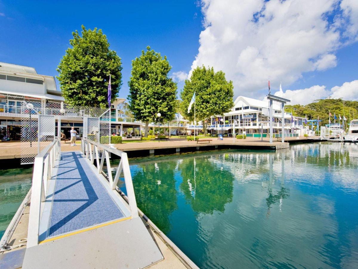 Apartment Kiah 10, 53 Victoria Parade - Stunning Views, Aircon And Close To The Marina *